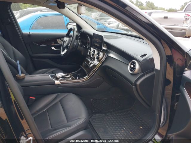 WDC0G4KB7GF017882 Mercedes-Benz Glc 300 4matic