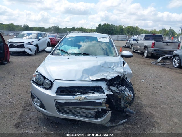 Chevrolet Sonic Ltz Auto 2015 1G1JE5SB9F4204789 Image 12