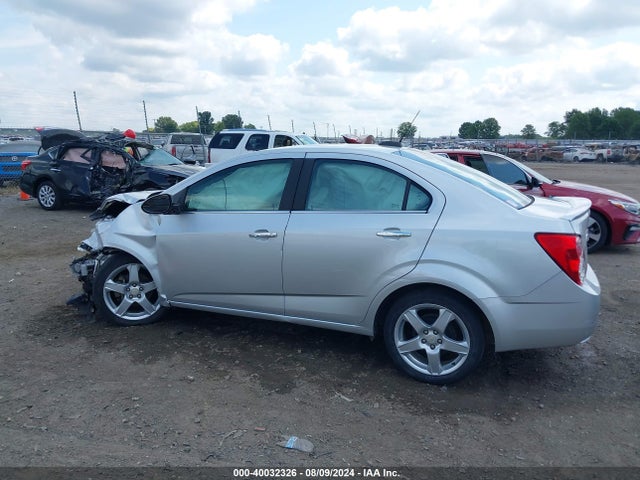Chevrolet Sonic Ltz Auto 2015 1G1JE5SB9F4204789 Image 14