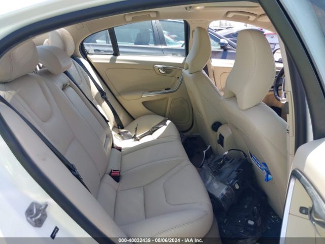 YV126MFB6F1304986 Volvo S60 T5 Premier