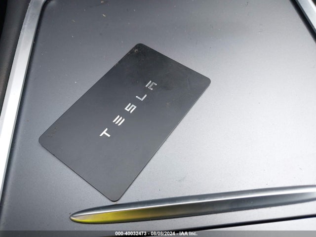 2024 TESLA MODEL Y 7SAYGDEE7RA231597 Photo 10