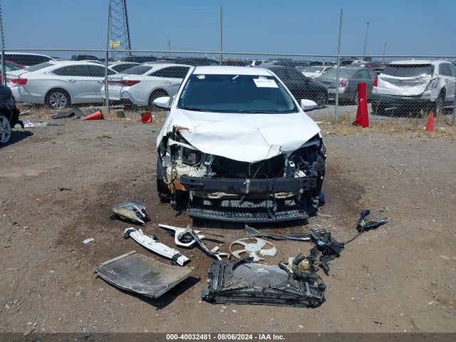 Toyota COROLLA SE 2017 5YFBURHE2HP669907 Image 12