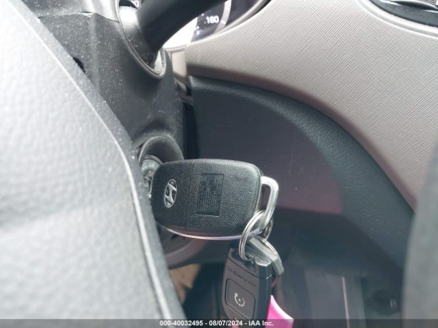KM8SMDHF6JU280574 Hyundai Santa Fe Se