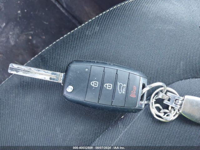 KNDJP3A57F7213684 KIA SOUL +