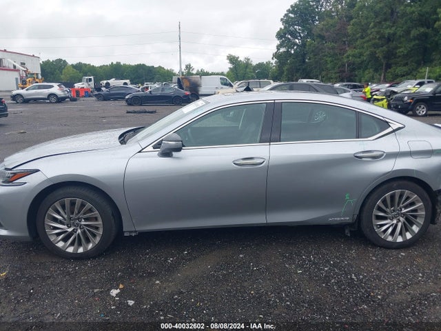 Lexus Es 300h Ultra Luxury 2022 58AFA1C10NU022201 Image 14