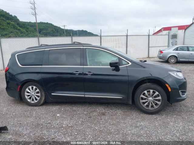 2C4RC1BG7HR795211 Chrysler Pacifica Touring-l