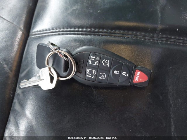 2C4RC1GG9GR306640 Chrysler Town & Country Limited Platinum