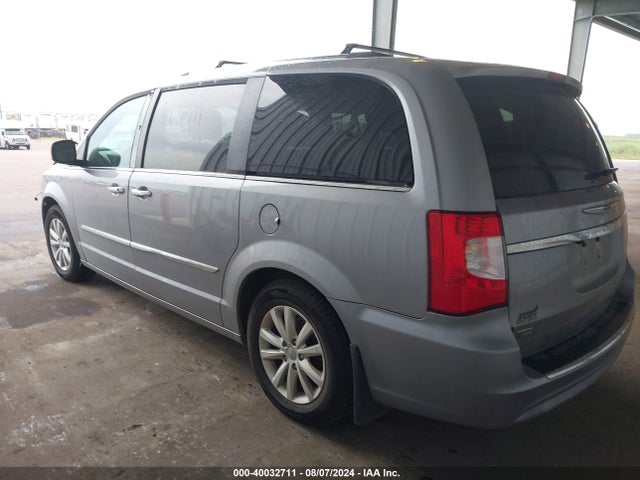 2C4RC1GG9GR306640 Chrysler Town & Country Limited Platinum
