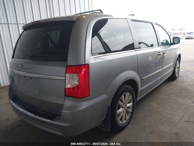 2C4RC1GG9GR306640 Chrysler Town & Country Limited Platinum