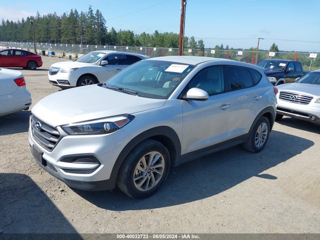 Hyundai TUCSON SE 2016 KM8J23A41GU026655 Image 2