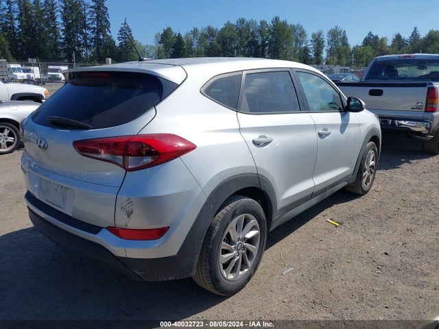 Hyundai TUCSON SE 2016 KM8J23A41GU026655 Image 4