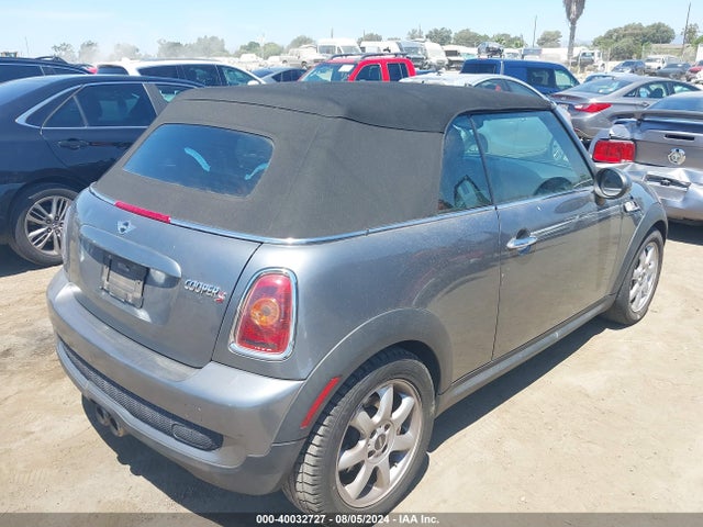 2010 MINI COOPER S WMWMS3C56ATY09410 Photo 3