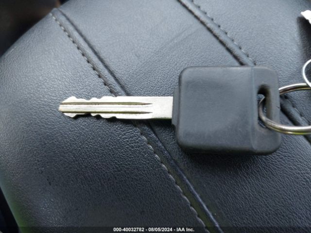 KNMAT2MV8JP581060 Nissan ROGUE S