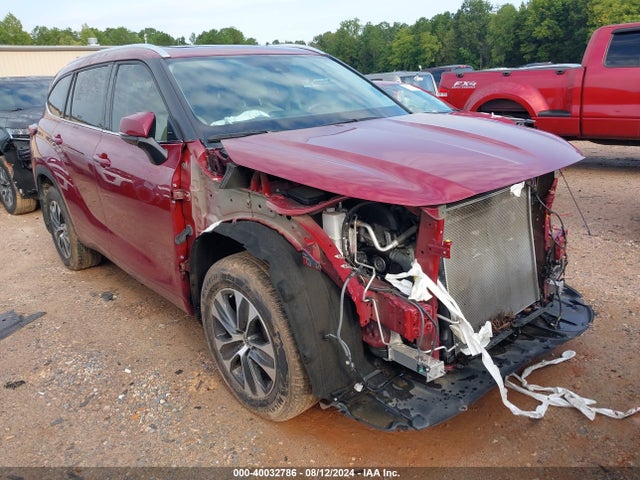 Toyota Highlander Xle 2021 5TDGZRBH3MS549268 main image