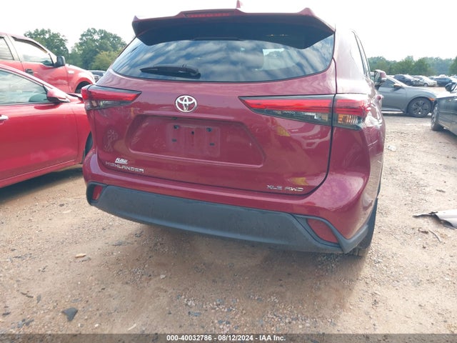 Toyota Highlander Xle 2021 5TDGZRBH3MS549268 Image 16