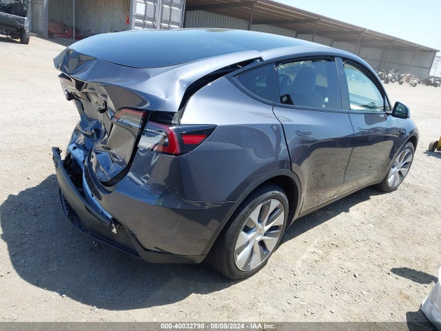 2023 TESLA MODEL Y 7SAYGAEE1PF847715 Photo 3