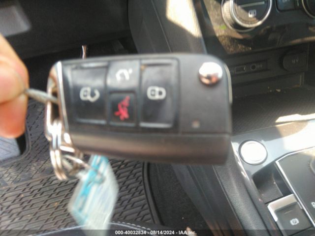 3VV3B7AX4JM087364 Volkswagen Tiguan 2.0t Se/2.0t Sel