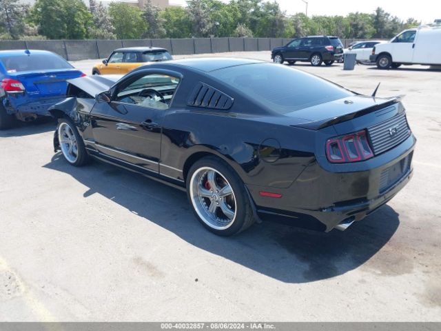 2013 FORD MUSTANG 1ZVBP8CF5D5284489 Photo 2