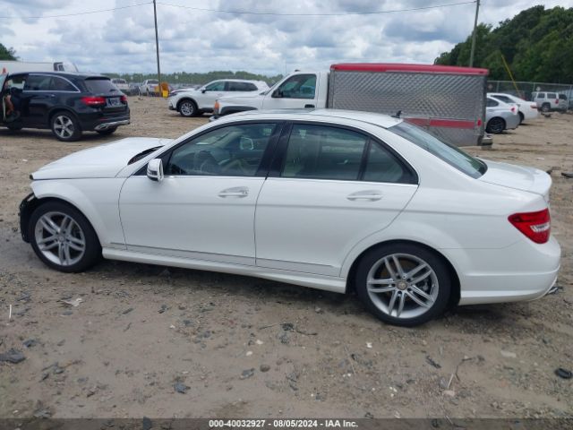 WDDGF4HB0EA955897 Mercedes-Benz C 250 Luxury/sport