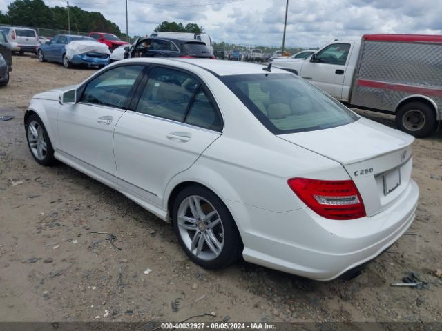 WDDGF4HB0EA955897 Mercedes-Benz C 250 Luxury/sport