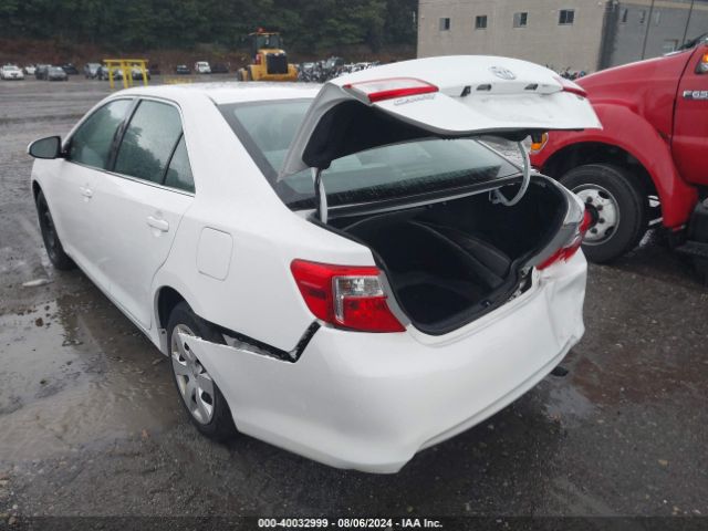 4T4BF1FK5ER380668 Toyota CAMRY LE