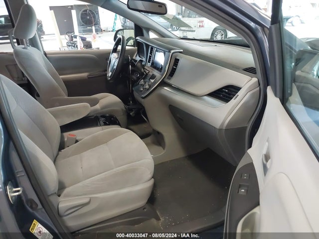 Toyota Sienna Le 8 Passenger 2015 5TDKK3DC7FS652788 Image 5