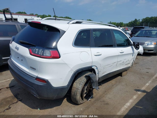 1C4PJMLX6KD318230 Jeep Cherokee Latitude Plus 4x4