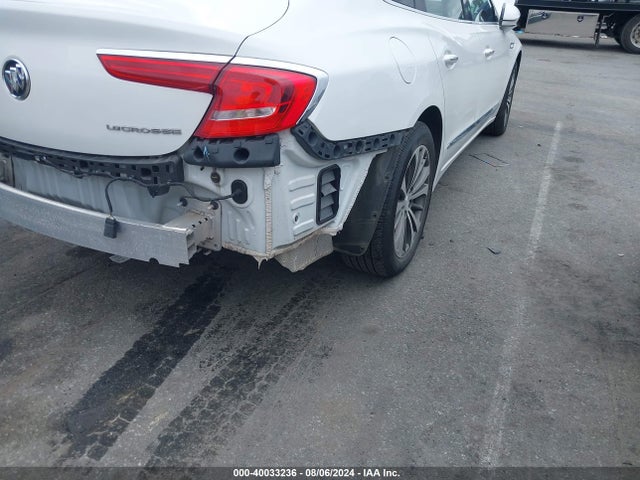 1G4ZR5SS4HU130498 Buick Lacrosse Premium