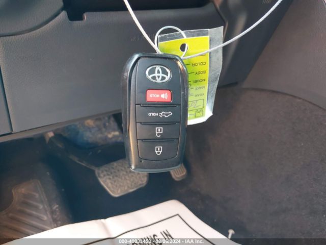 5TFLA5DB2NX005380 Toyota Tundra Sr5