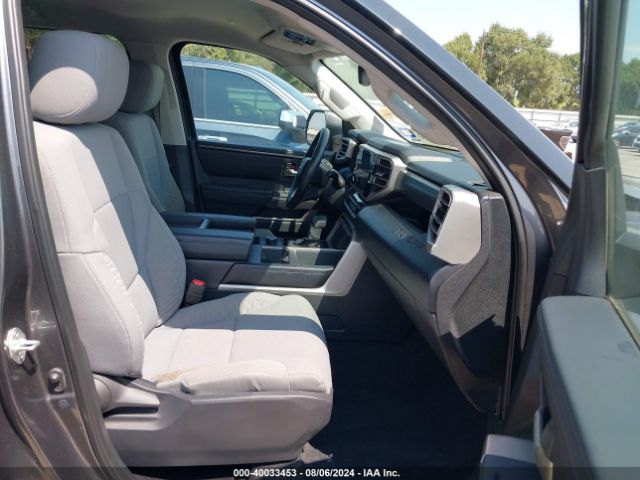 5TFLA5DB2NX005380 Toyota Tundra Sr5