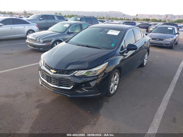 Chevrolet Cruze Premier Auto 2017 1G1BF5SM1H7250265 Image 2