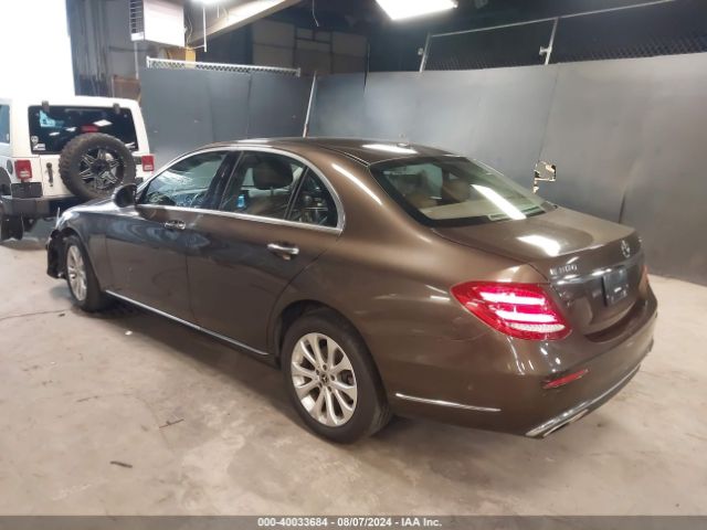 WDDZF4KB9HA238128 Mercedes-Benz E 300 4matic
