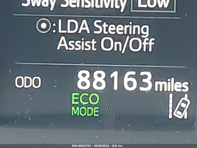 Toyota RAV4 LE 2018 JTMBFREV5JJ731325 Image 15