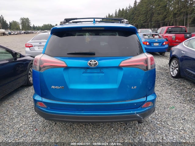 Toyota RAV4 LE 2018 JTMBFREV5JJ731325 Image 16