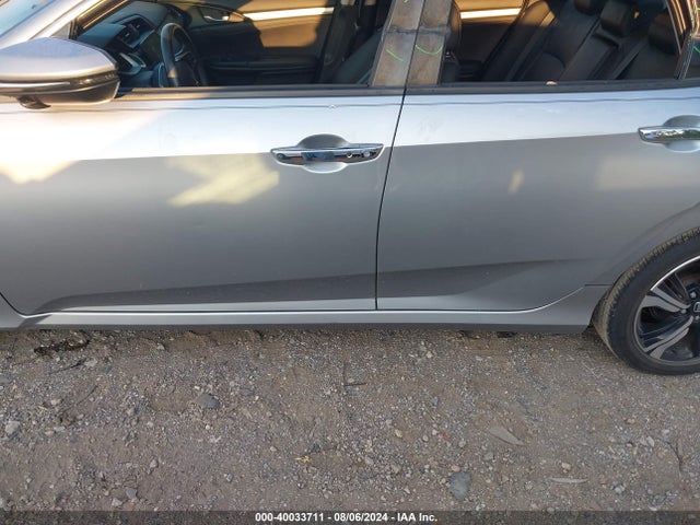 Honda Civic Touring 2016 19XFC1F90GE040979 Image 14