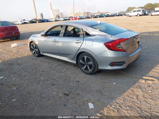 Honda Civic Touring 2016 19XFC1F90GE040979 Image 3