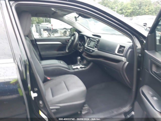 Toyota Highlander Le 2019 5TDZZRFH4KS323627 Image 5