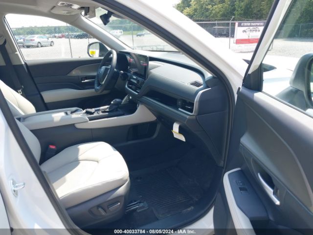 5TDAAAB58RS062157 Toyota Grand Highlander Xle