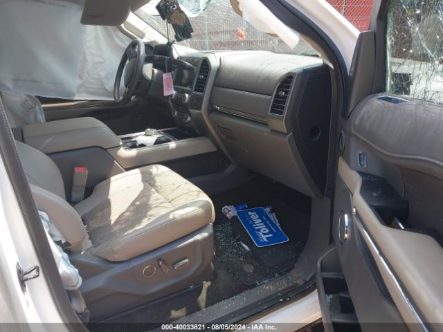 1FMJU1HT5JEA28311 Ford Expedition Xlt