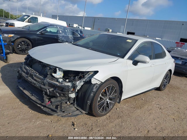 Toyota CAMRY SE 2022 4T1T11AK7NU011718 Image 2