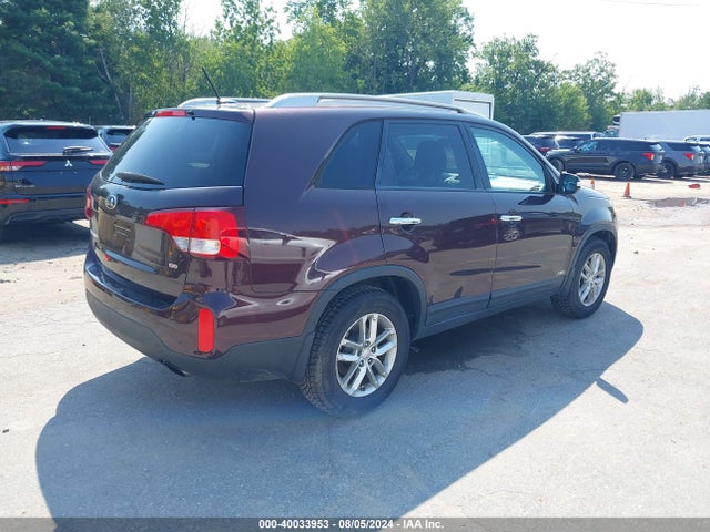 KIA SORENTO LX 2015 5XYKTDA6XFG652864 Image 4