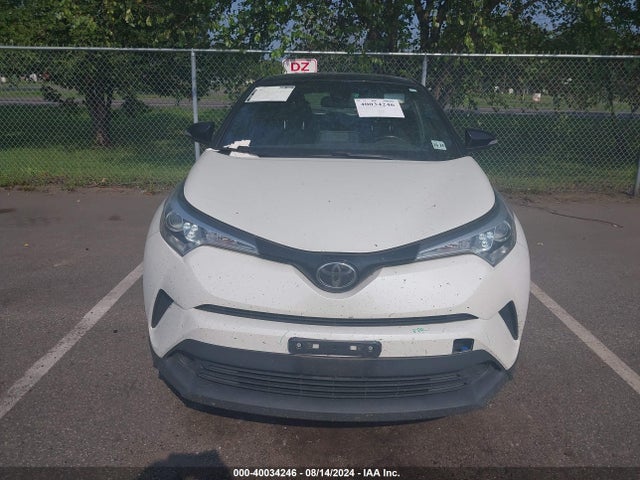 Toyota C-HR XLE 2019 NMTKHMBX9KR096129 Image 12