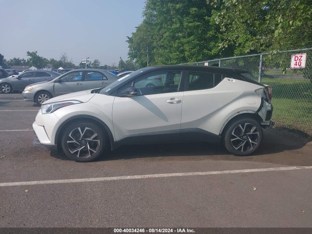 Toyota C-HR XLE 2019 NMTKHMBX9KR096129 Image 14