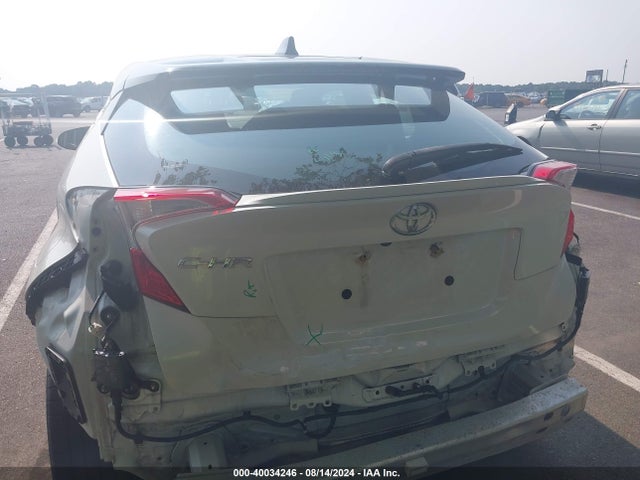 Toyota C-HR XLE 2019 NMTKHMBX9KR096129 Image 16