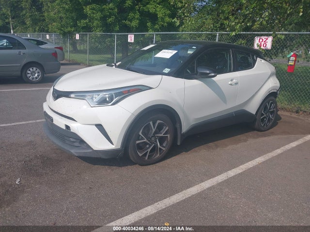 Toyota C-HR XLE 2019 NMTKHMBX9KR096129 Image 2