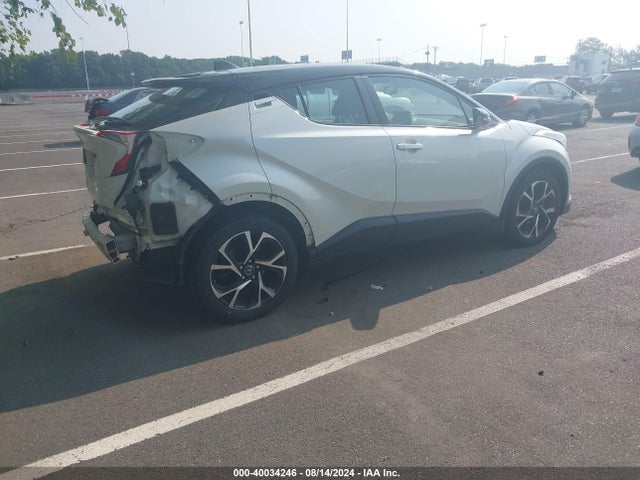 Toyota C-HR XLE 2019 NMTKHMBX9KR096129 Image 4