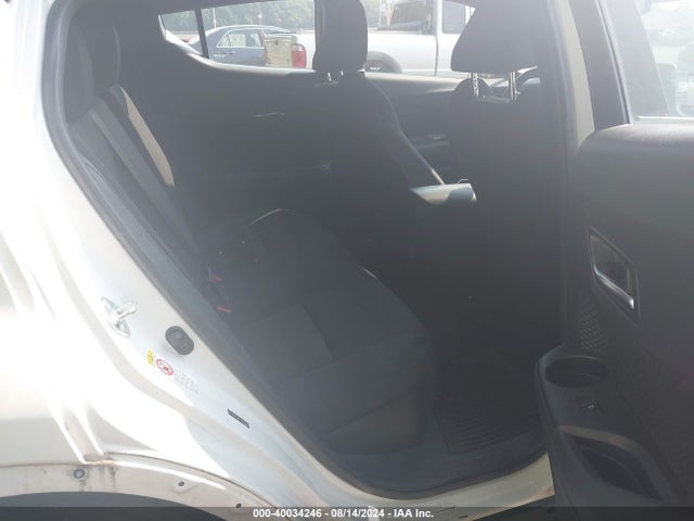 Toyota C-HR XLE 2019 NMTKHMBX9KR096129 Image 8