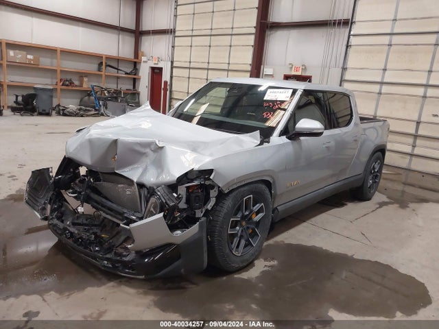 Rivian R1t Launch Edition 2022 7FCTGAAL8NN003028 Image 2