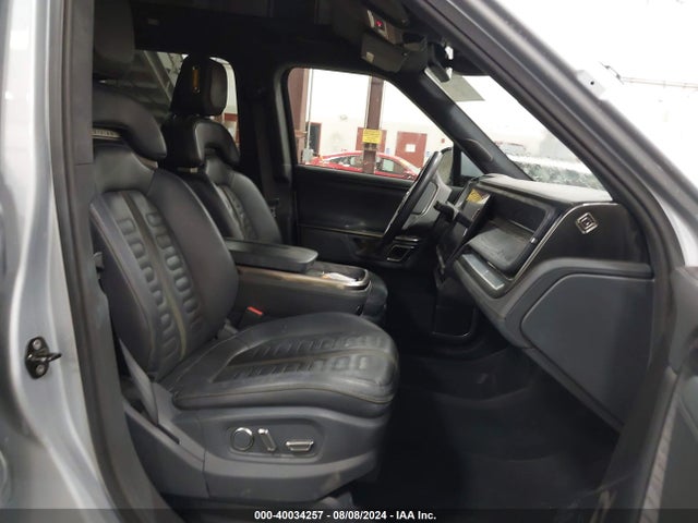 Rivian R1t Launch Edition 2022 7FCTGAAL8NN003028 Image 5