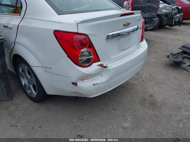 Chevrolet Sonic Ltz Auto 2014 1G1JE5SB4E4239013 Image 12